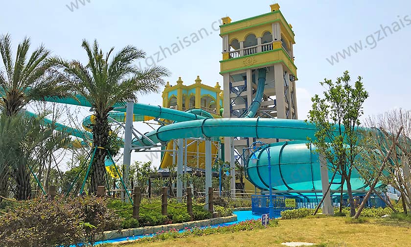 浙江大目湾阿拉的海水上乐园太空一号滑道