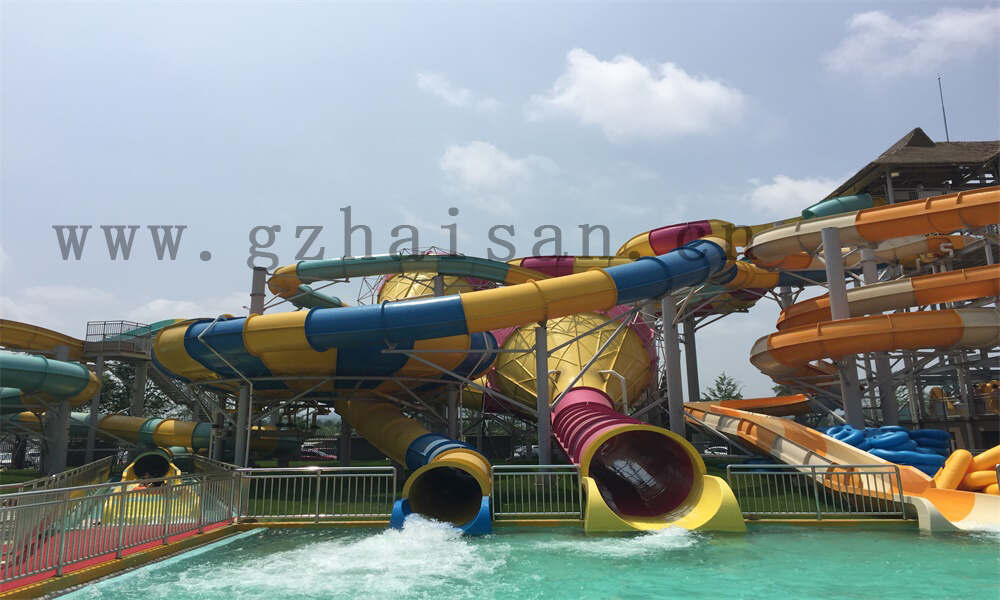 为什么炎热的夏季去水上乐园度假是最佳选择？